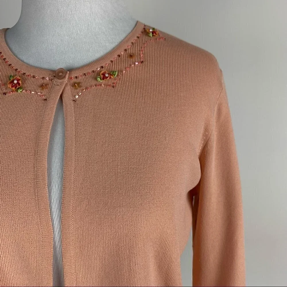 Studio I sweater sz 8 peach knit floral beaded cardigan Grannycore vintage 90s